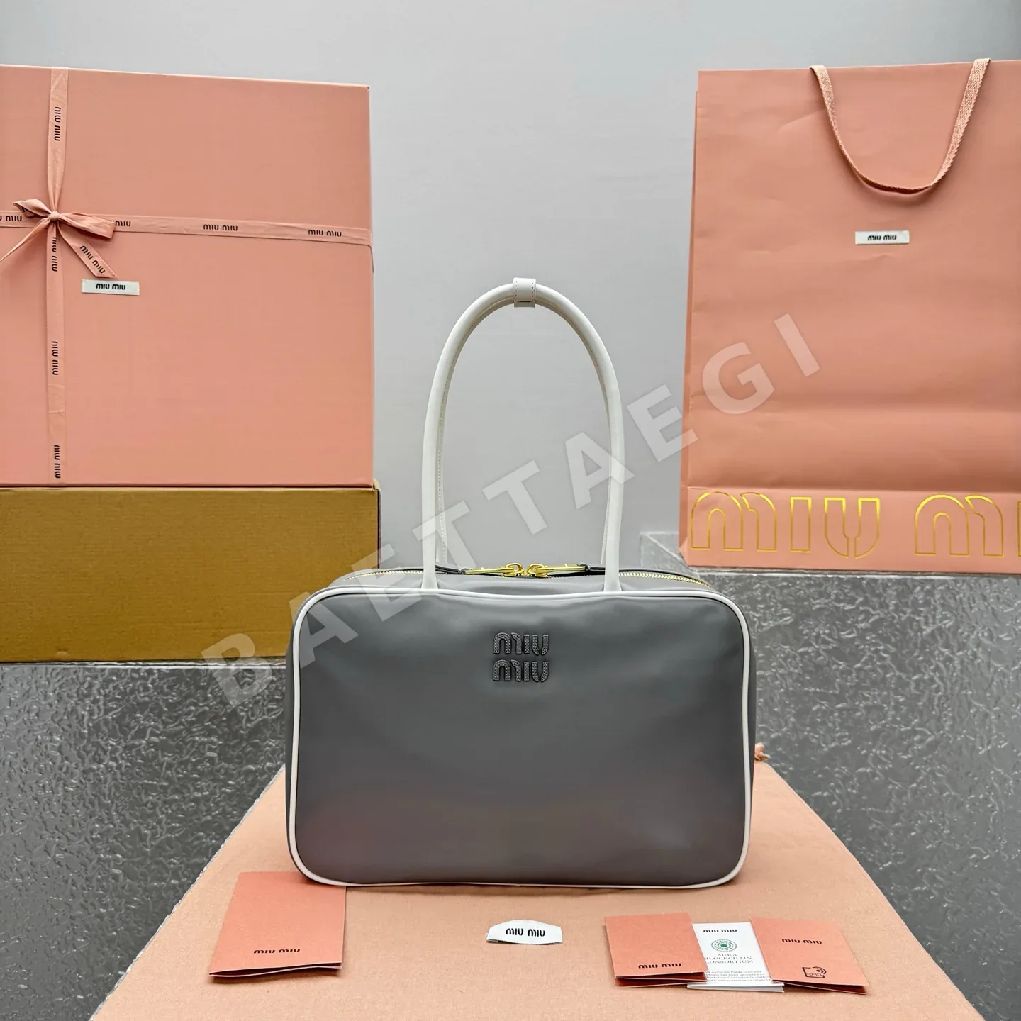 미우미우 컬러 블록 브리프케이스 가방 68320
