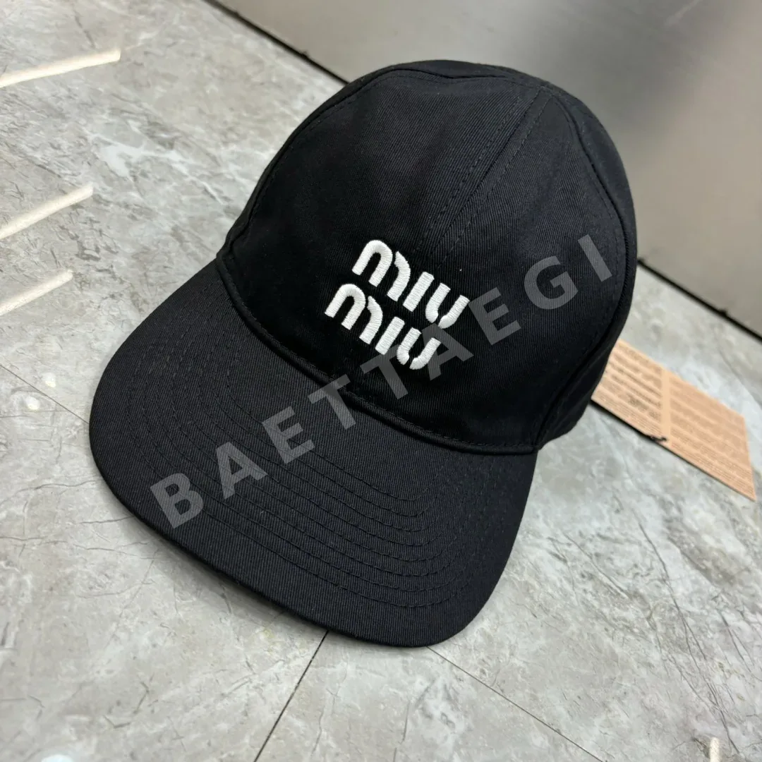 미우미우 드로스트링 야구모자 119079