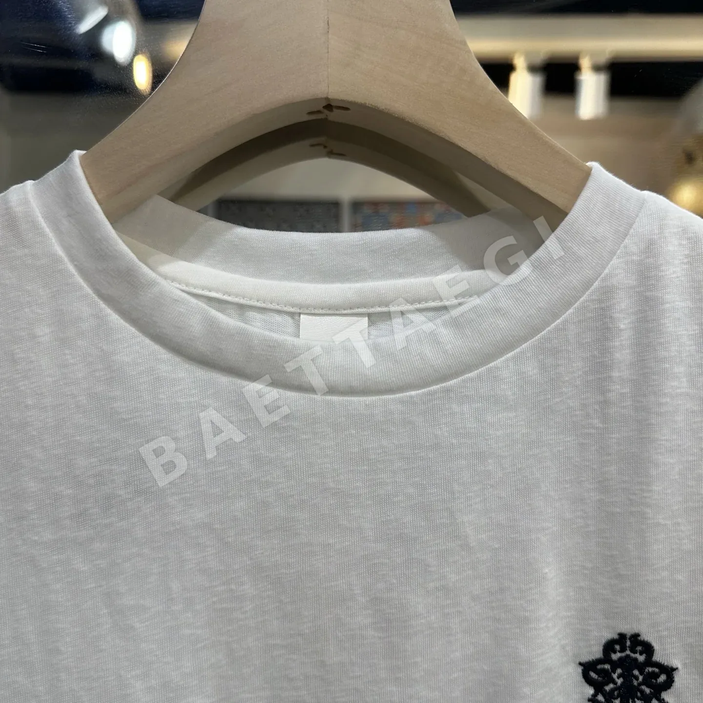 크롬하츠 Y 자수 여성 슬림핏 반팔 티셔츠 상세 이미지 2
