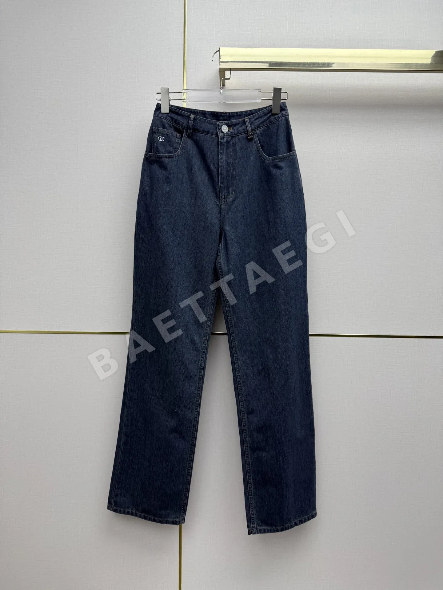 샤넬 더블 C 배지 스트레이트 레그 여성 바지 상세 이미지 2