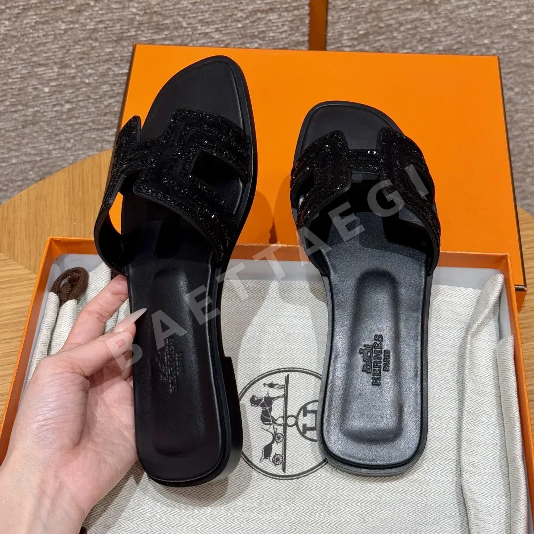 에르메스 오란 샌들 블랙 가죽 H 컷아웃 상세 이미지 8