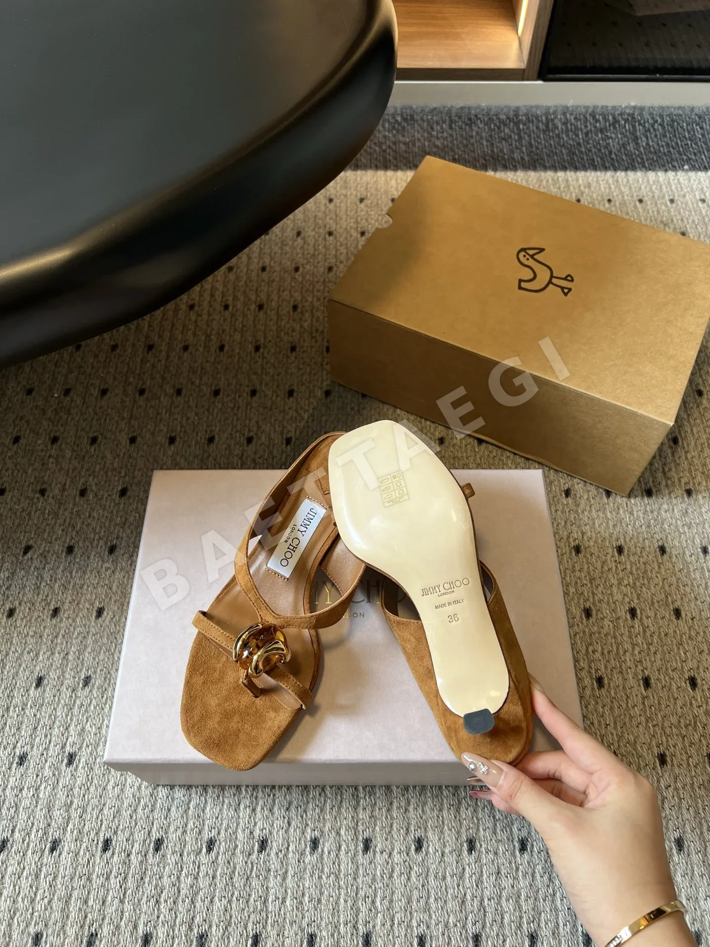 지미추 26ss 여름 신작 젬 버클 플립플랍143691 Jimmy Choo 상세 이미지 3
