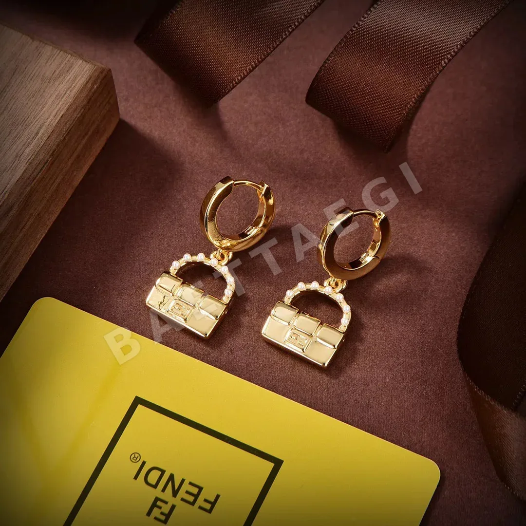 펜디 로고 귀걸이 71317