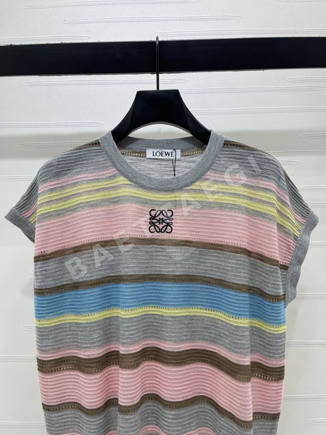 로에베 스트라이프 패턴 니트 반팔 여성 티셔츠 상세 이미지 4