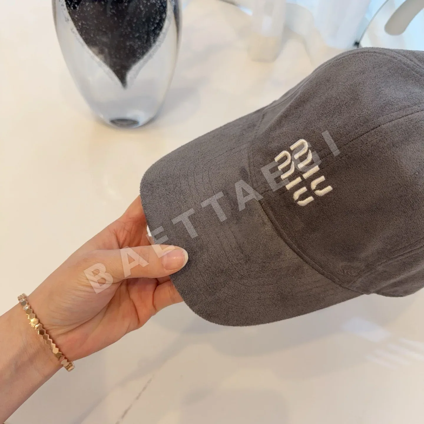 미우미우 모자 81381 Miu Miu Cap 상세 이미지 6