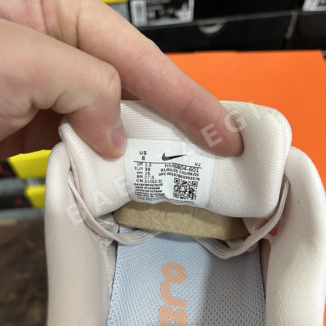 나이키 줌 보메로 18 HM6804-601 201105 Nike Zoom Vomero 18 상세 이미지 2