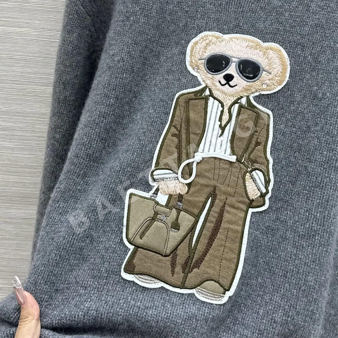 폴로 울 캐시미어 혼방 곰 자수 여성 니트 상세 이미지 6