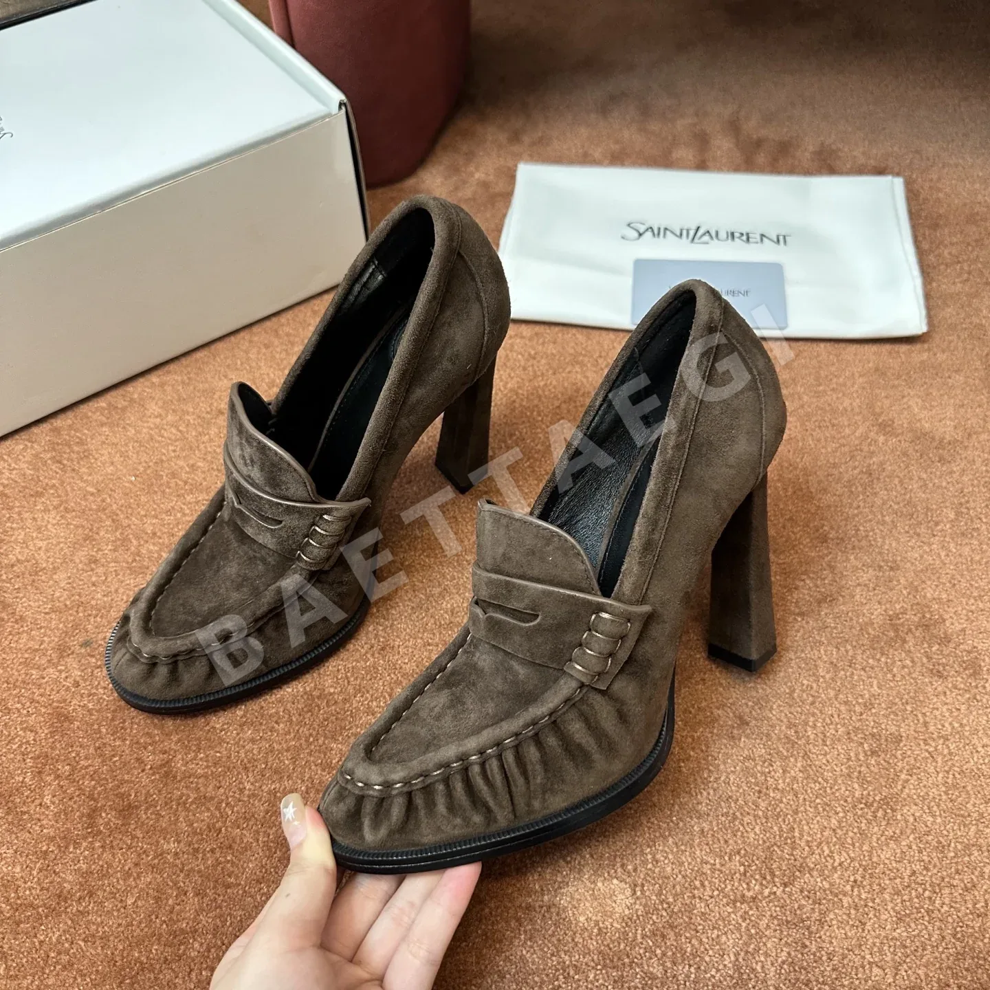 생로랑 YSL 앞코 덮인 플랫 뮬 상세 이미지 8