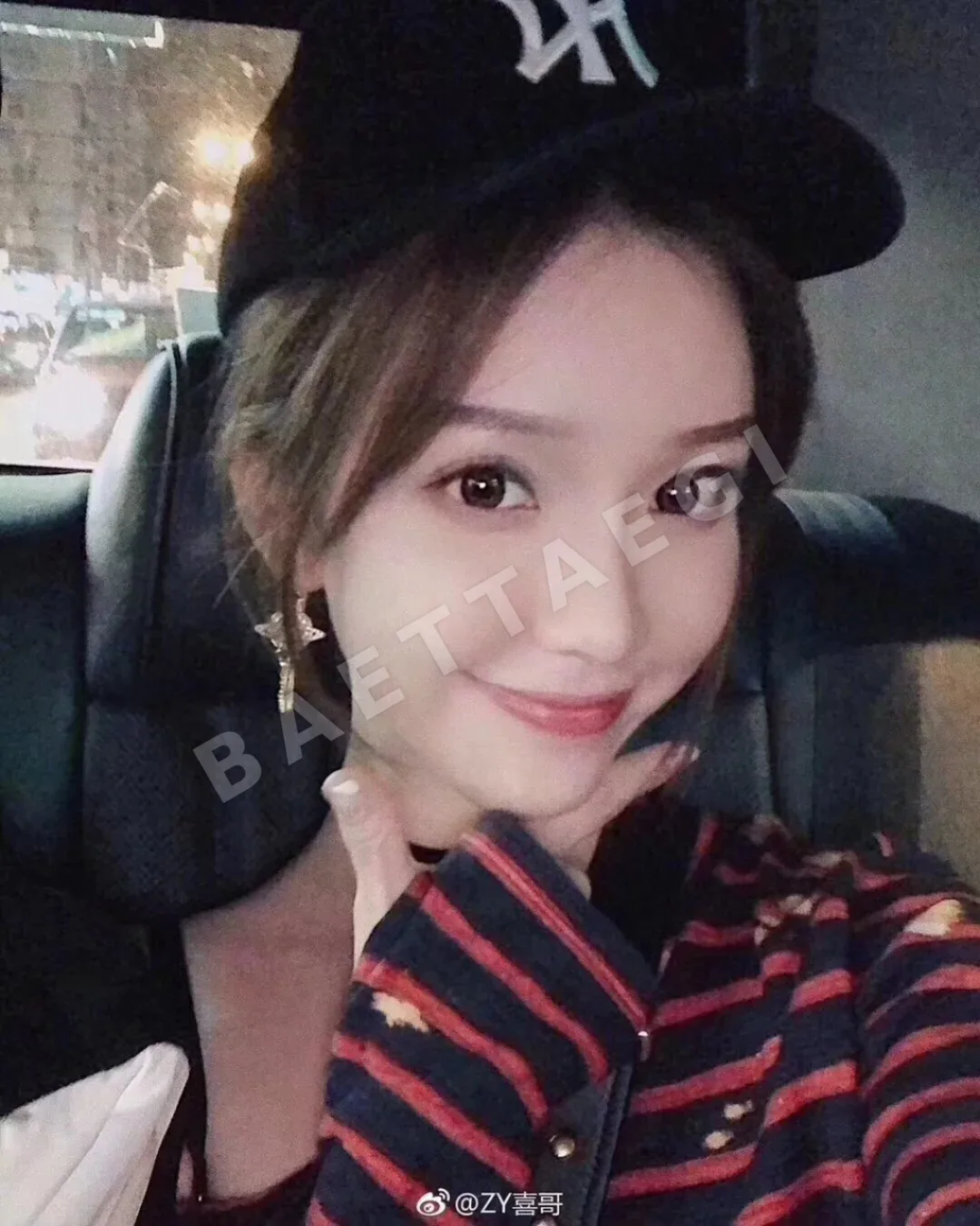 비비안웨스트우드 사면 큐빅 장식 귀걸이 상세 이미지 3