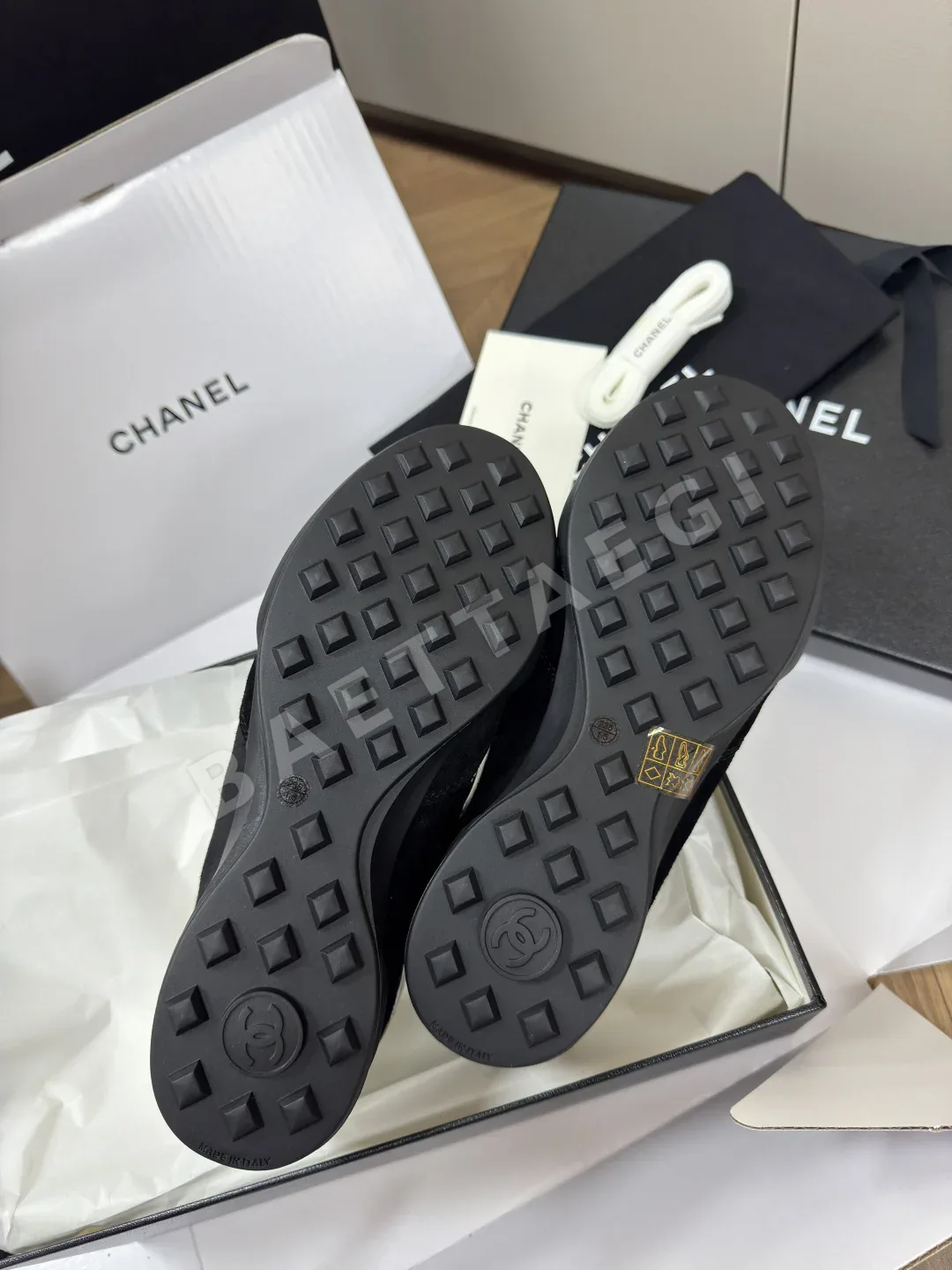 샤넬 더블 C 로고 스키 스니커즈 상세 이미지 7