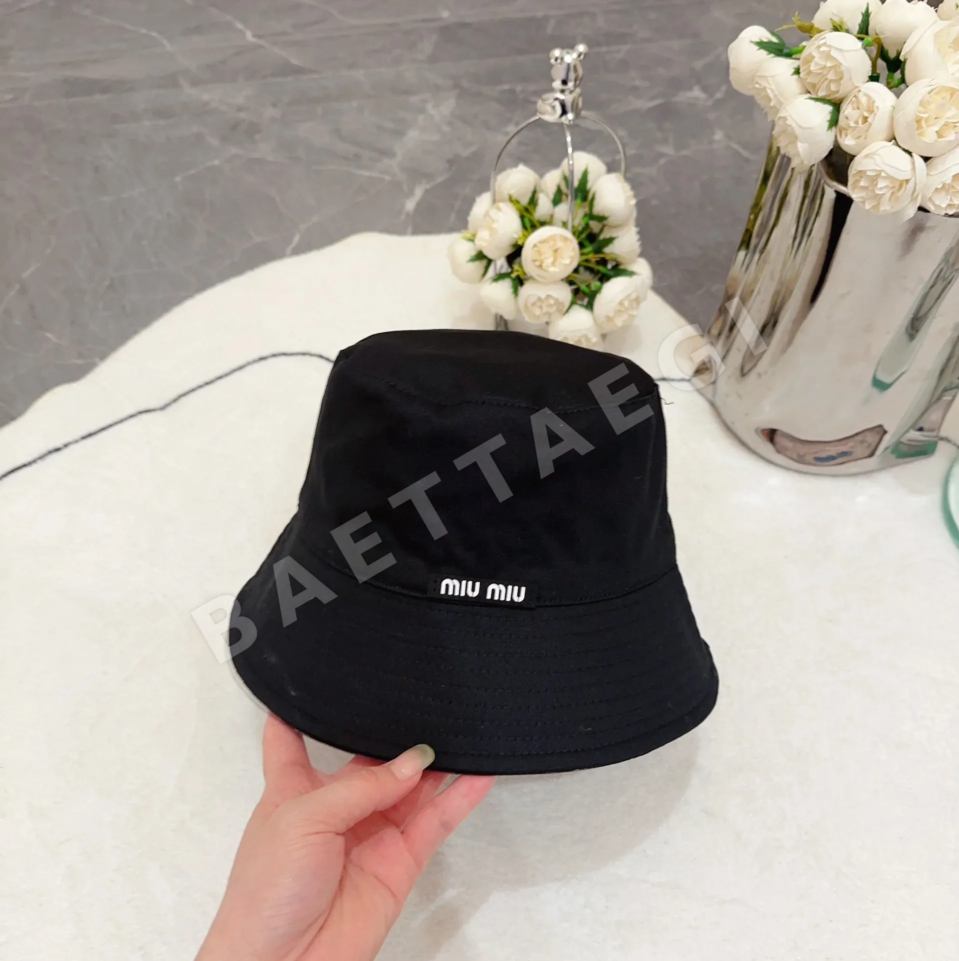 미우미우 모자 81093 Miu Miu Cap 상세 이미지 8