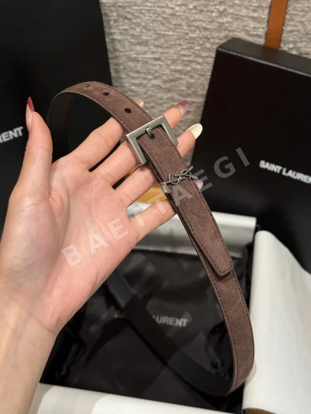 생로랑 스웨이드 카프스킨 사각 버클 벨트 상세 이미지 3