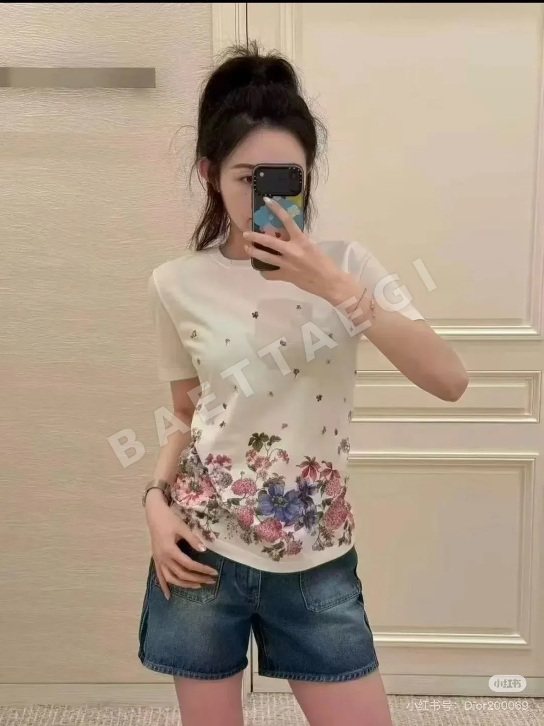 디올 꽃무늬 자수 반팔 티셔츠 상세 이미지 2