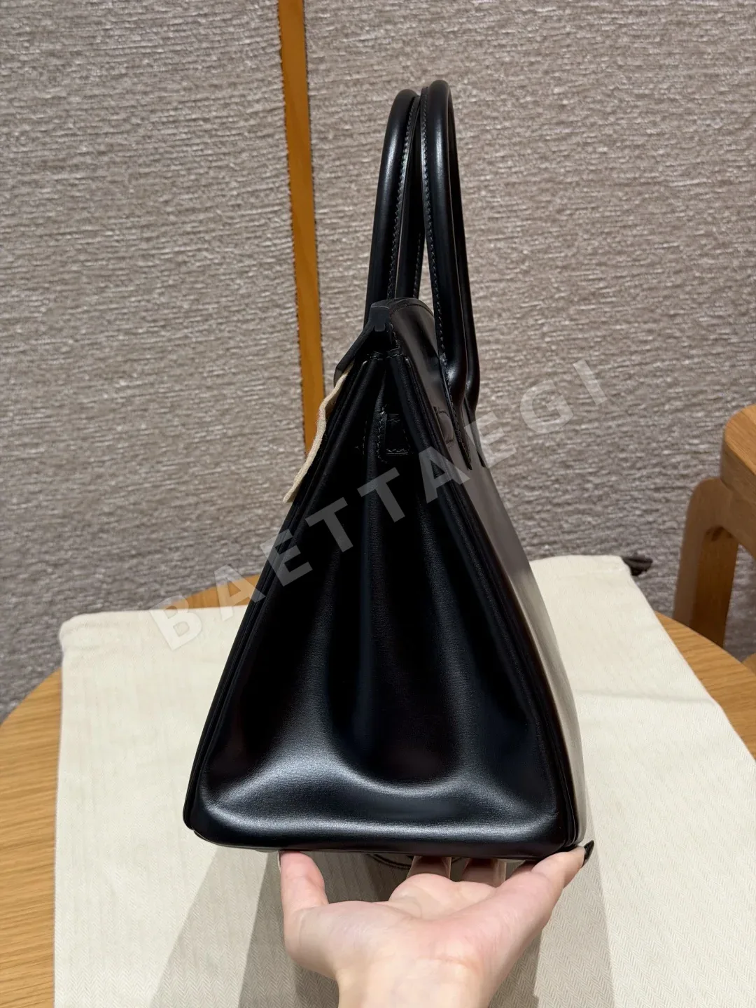 에르메스 버킨 30 블랙 가방 상세 이미지 4