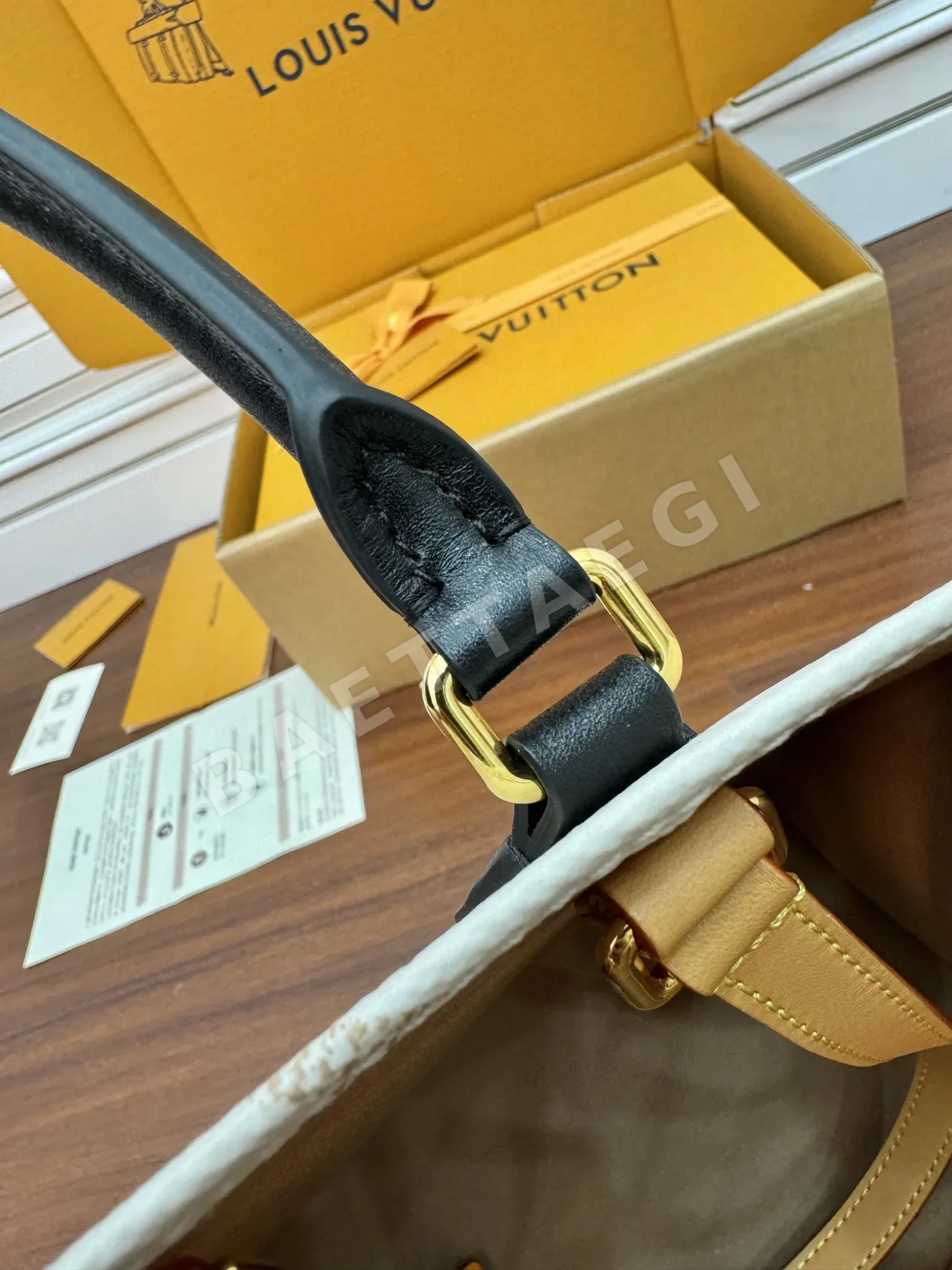 루이비통 M46912 가방 상세 이미지 8