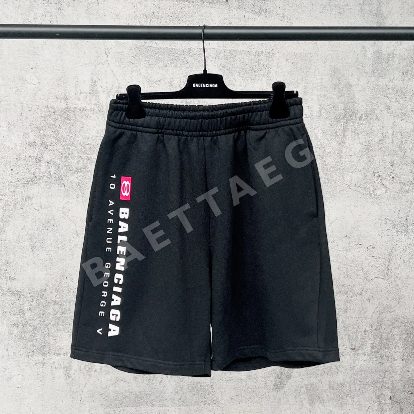 발렌시아가 파리지앵 레터 프린트 반바지 88709