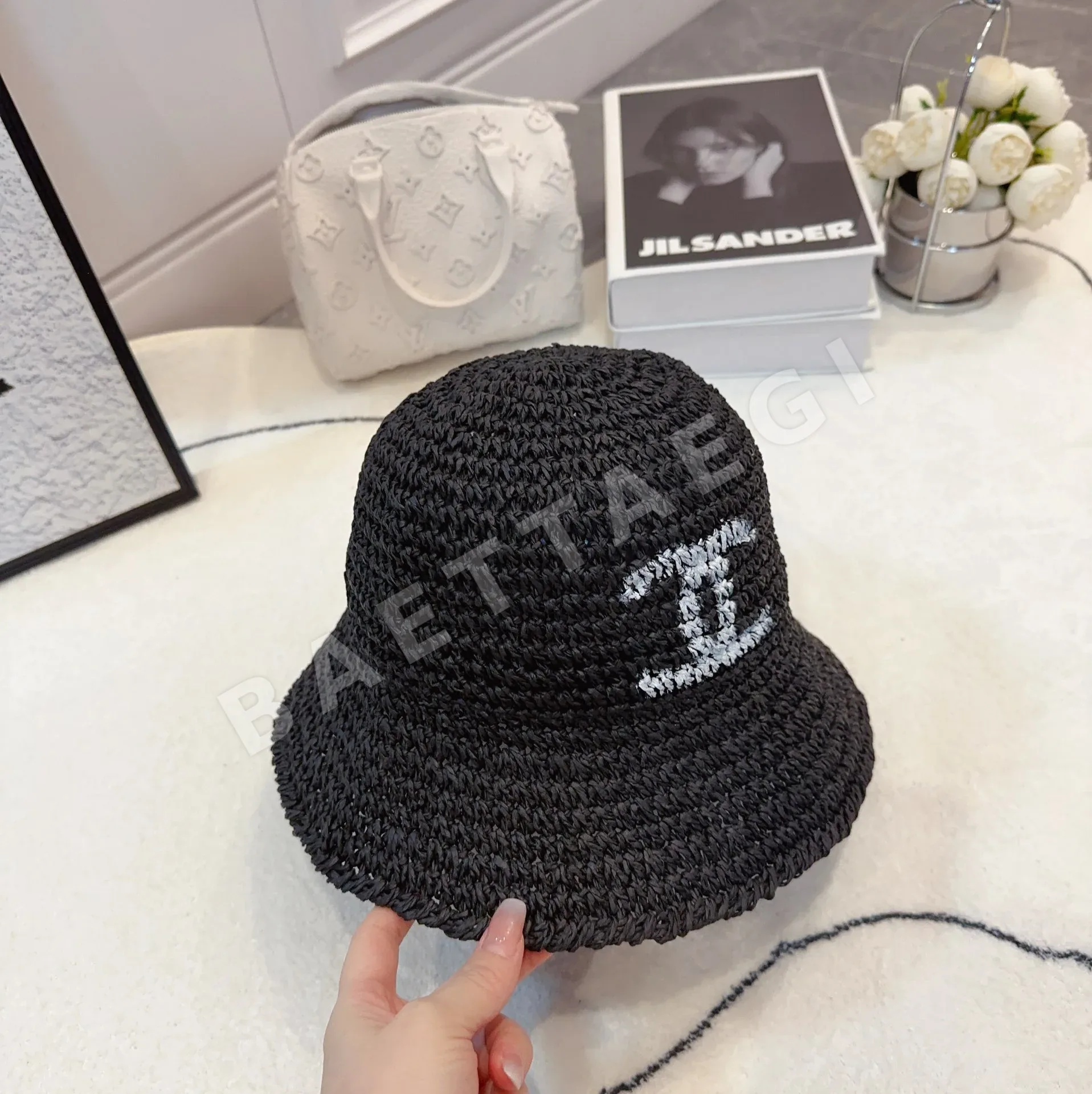 샤넬 손뜨개 버킷햇 모자 상세 이미지 4