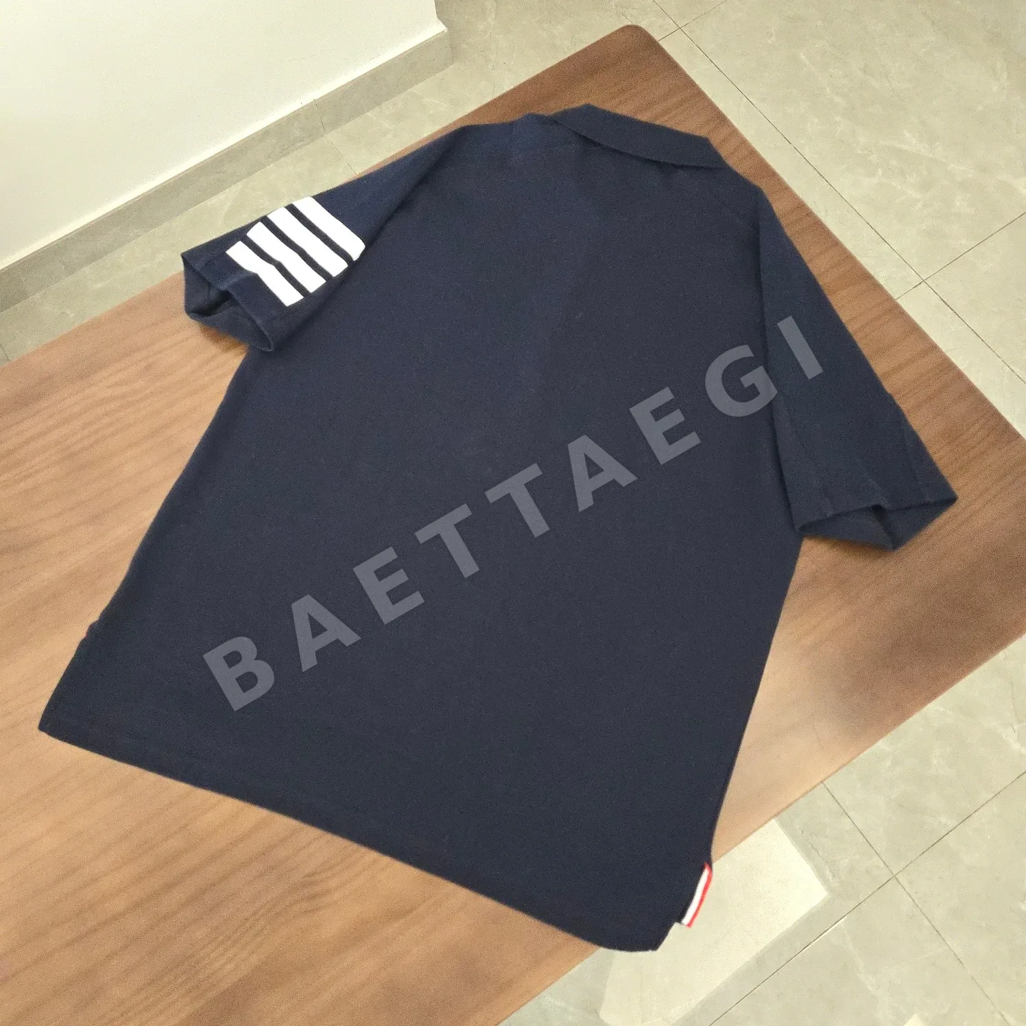톰브라운 스트라이프 코튼 반팔 니트 5365 상세 이미지 2