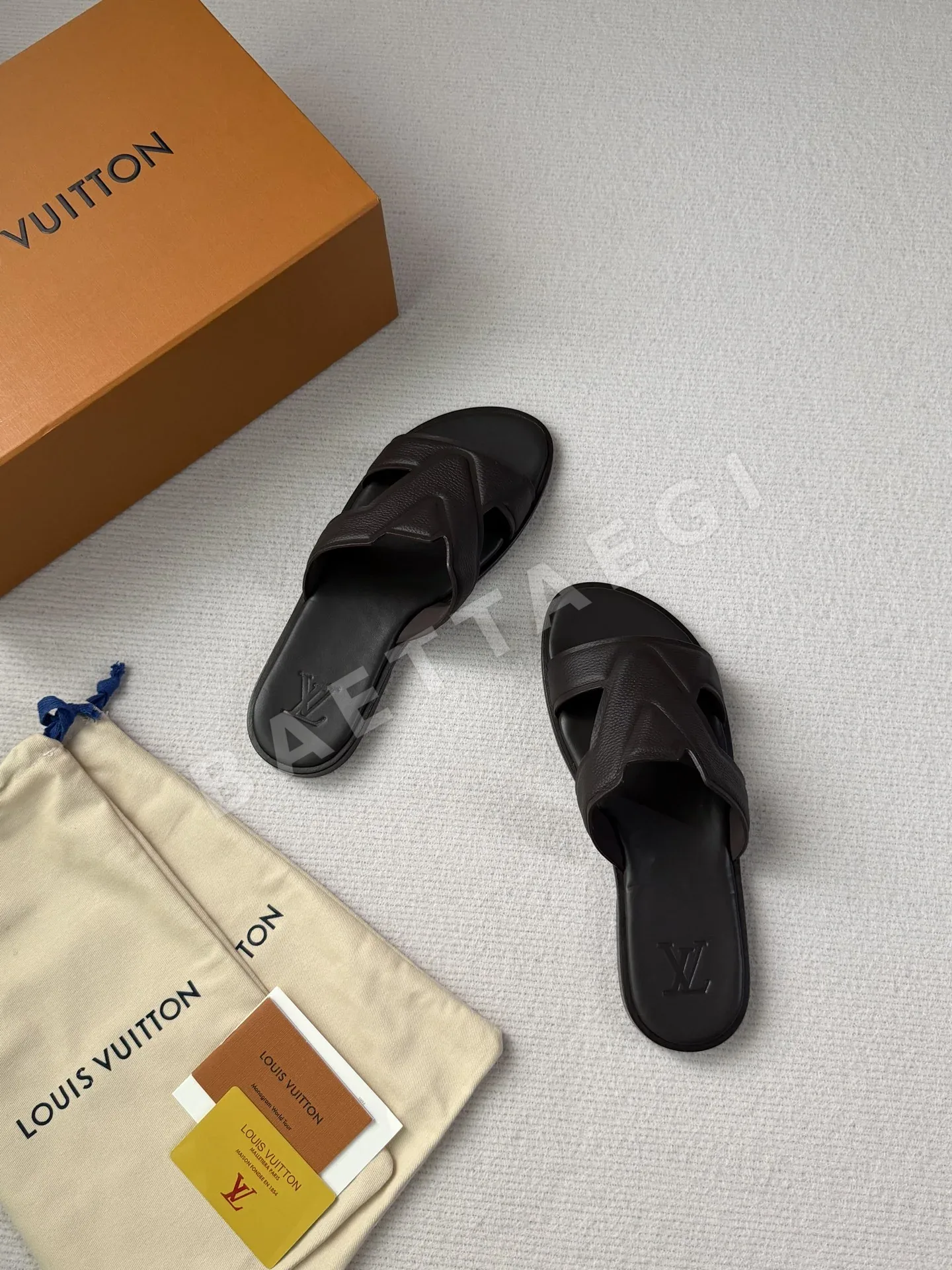 루이비통 포르토피노 가죽 슬리퍼 상세 이미지 10