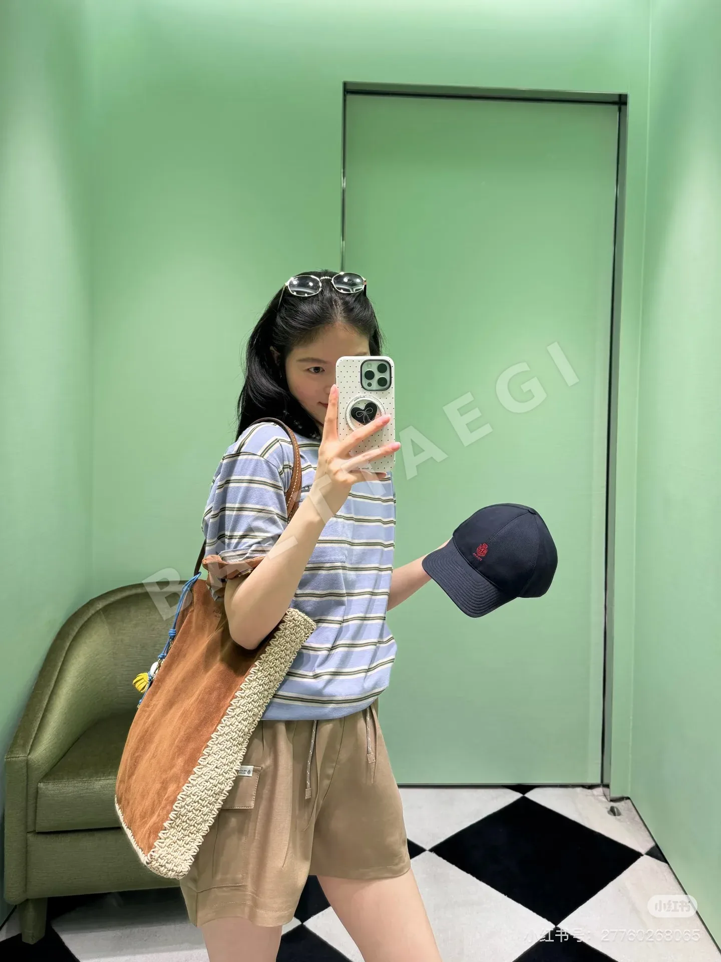 프라다 카키 카고 반바지 여성 바지 상세 이미지 4