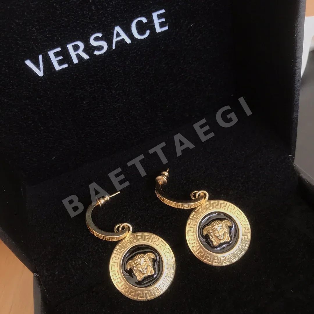베르사체 귀걸이 63378 Versace Earrings 상세 이미지 5