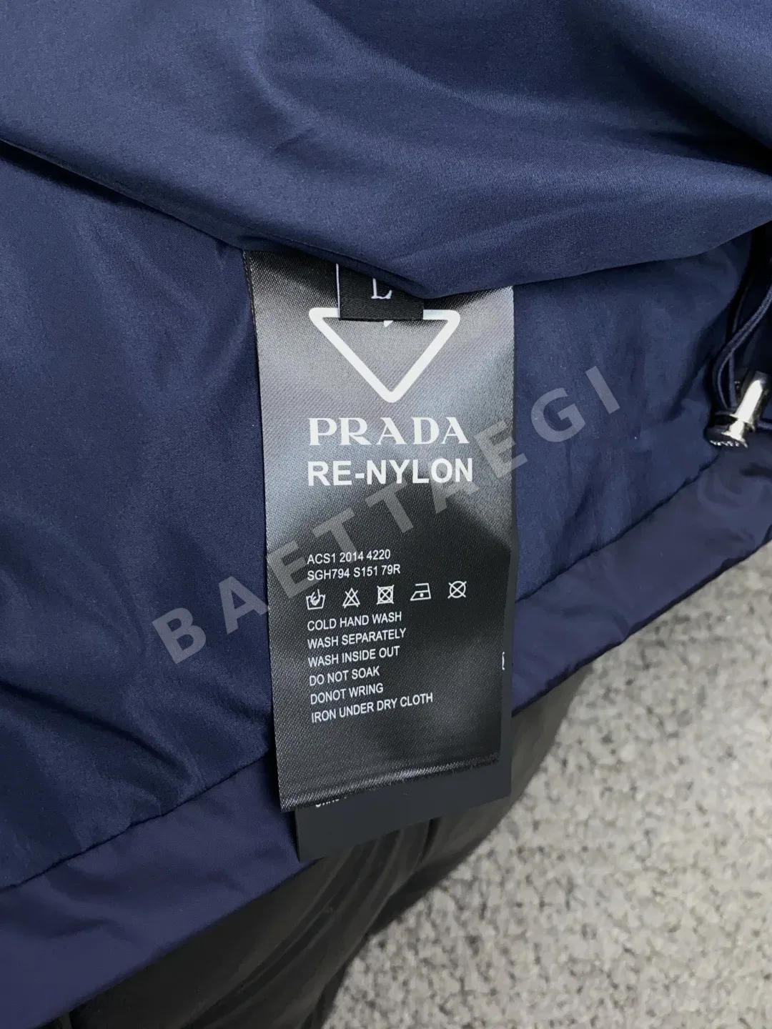 프라다 코튼 패드 남성 자켓 상세 이미지 10