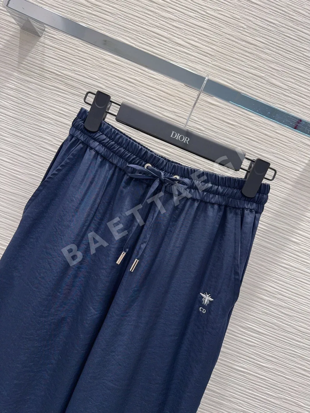 디올 실크 터치 여성 바지 상세 이미지 2