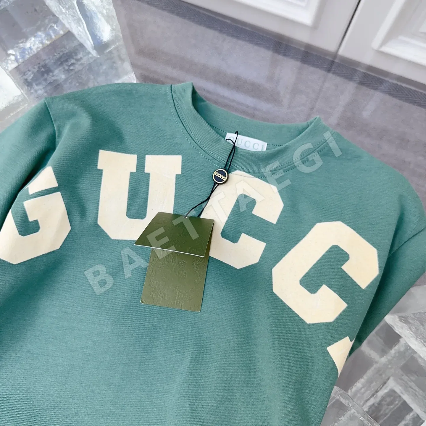 구찌 GU 2026 早春子供用新作半袖Tシャツ、フロッキープリントとオリジナル品質、230gヘビーウェイト生地 Gucci 상세 이미지 7