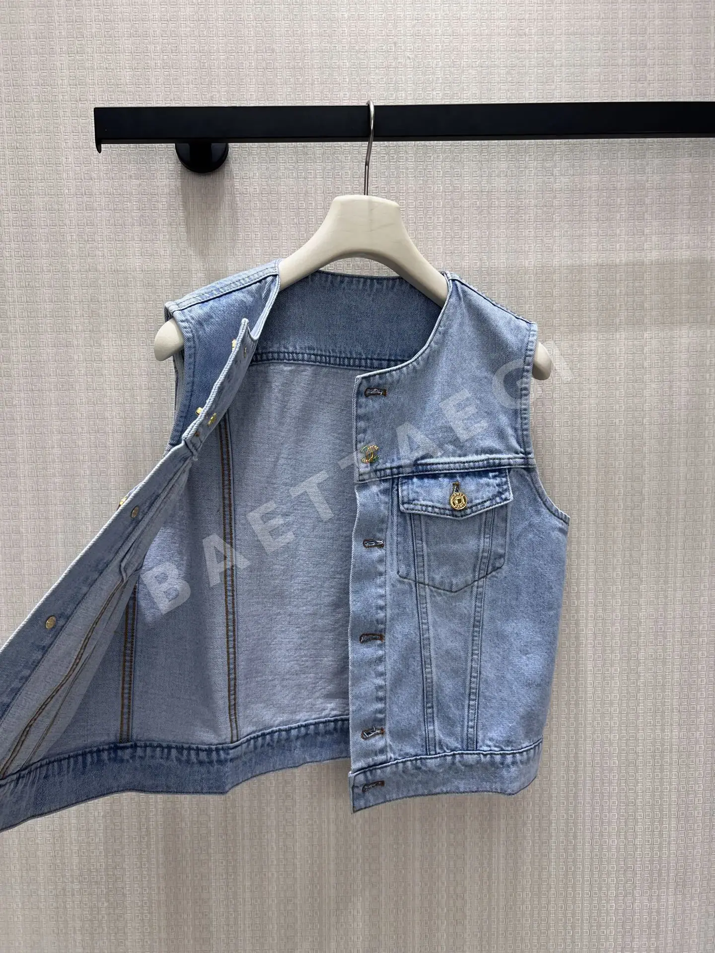 샤넬 라이트 블루 데님 크롭 민소매 베스트 상세 이미지 4