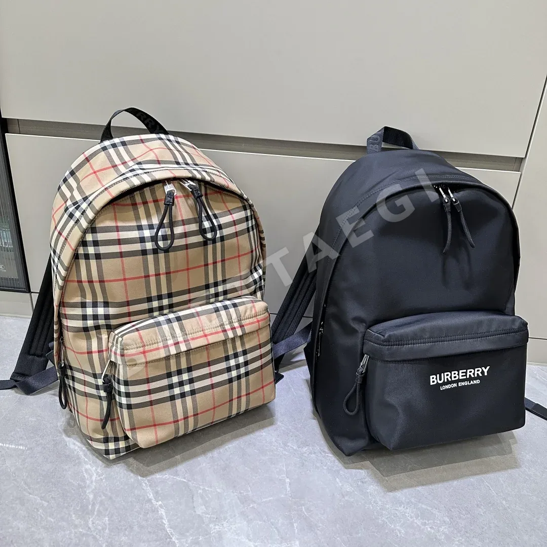 버버리 체크 나일론 남녀공용 가방 상세 이미지 3