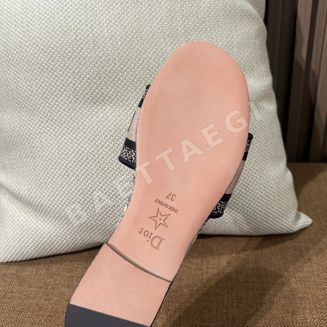 디올 자수 캔버스 슬리퍼 상세 이미지 9