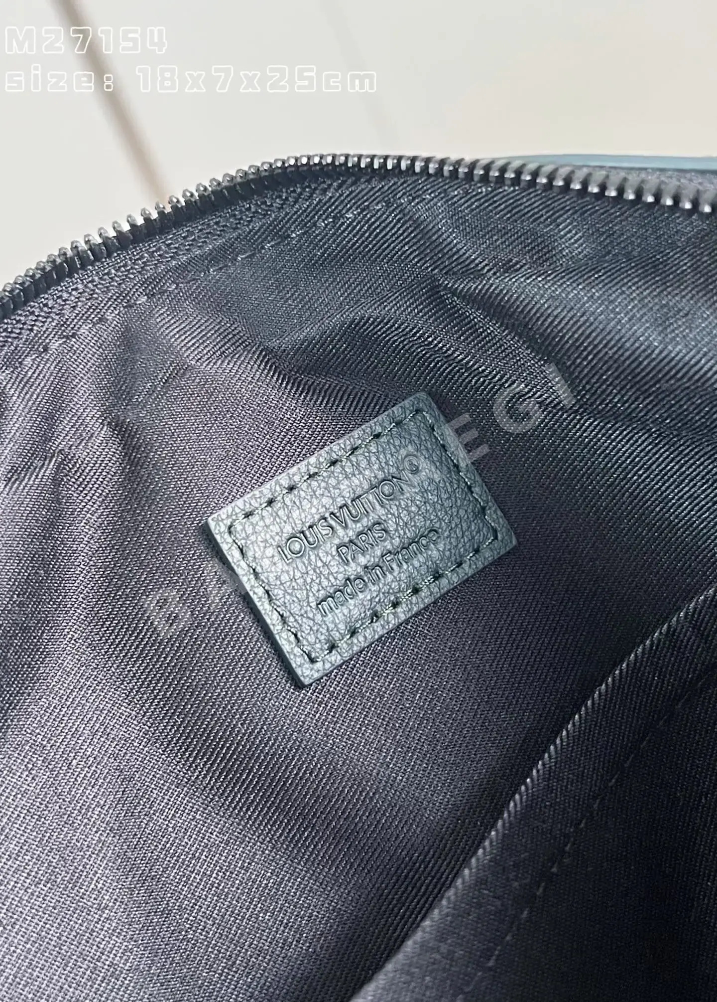루이비통 모노그램 섀도우 메신저백 M27154 상세 이미지 9