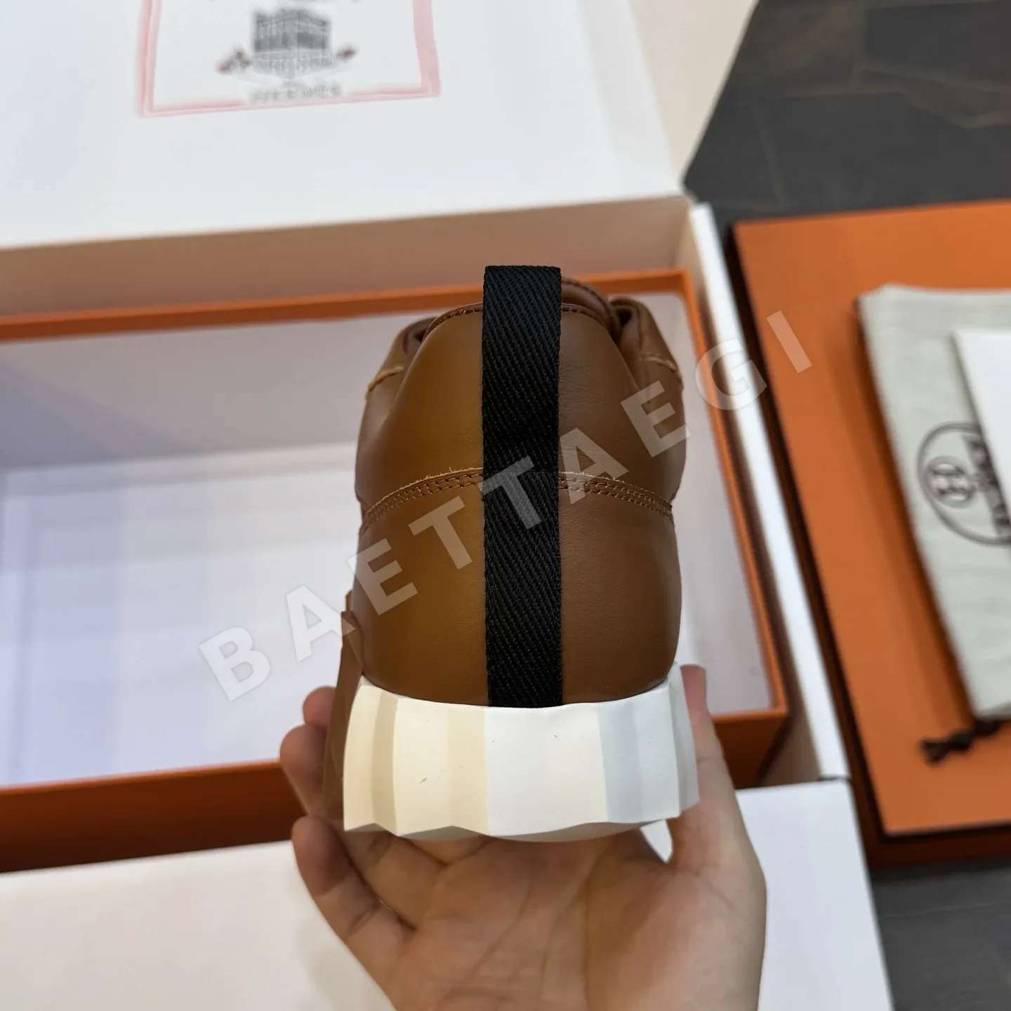 에르메스 바운싱 스니커즈 가죽 상세 이미지 8