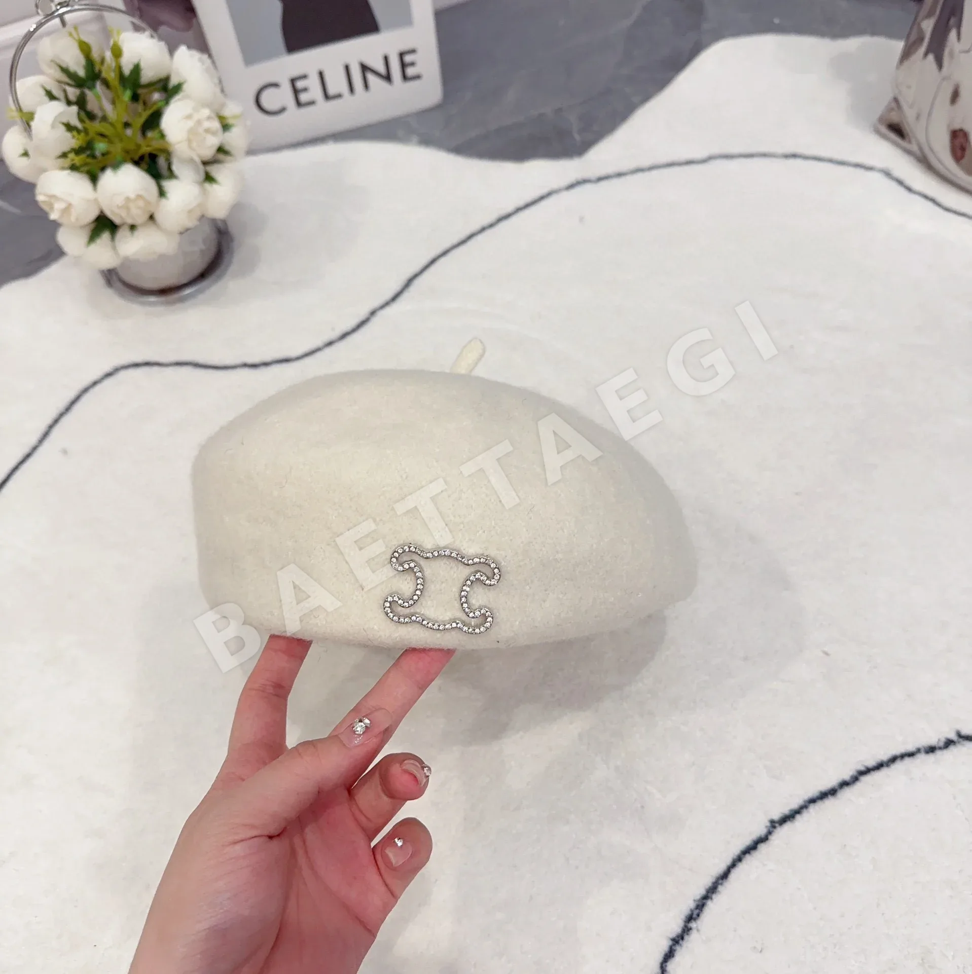 셀린느 울 베레모 모자 83452