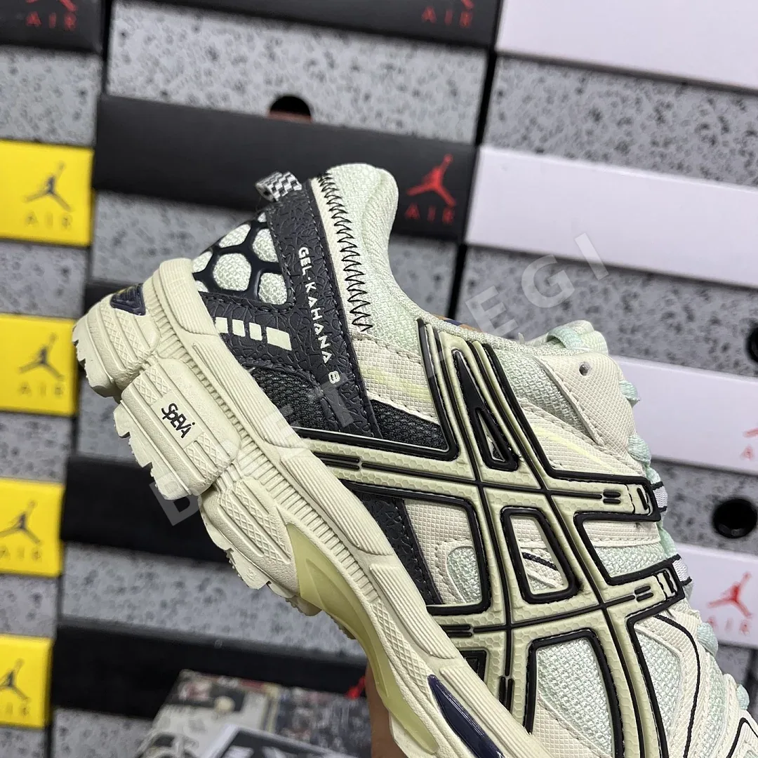 아식스 [XY] 젤 카하나 8 1011B109-301 200342 Asics Gel-Kahana 8 상세 이미지 10