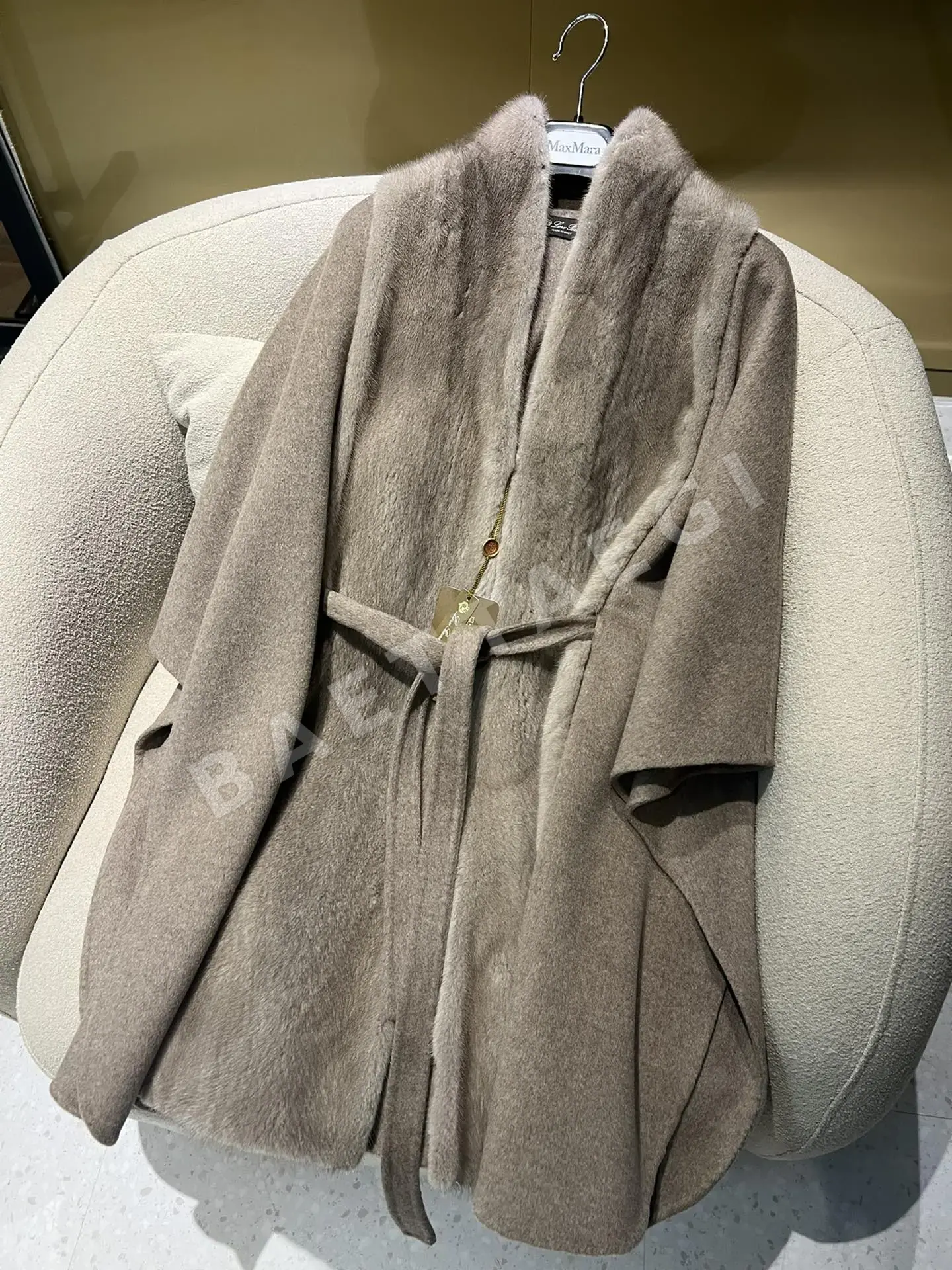 로로피아나 모카 여성 자켓 990000822