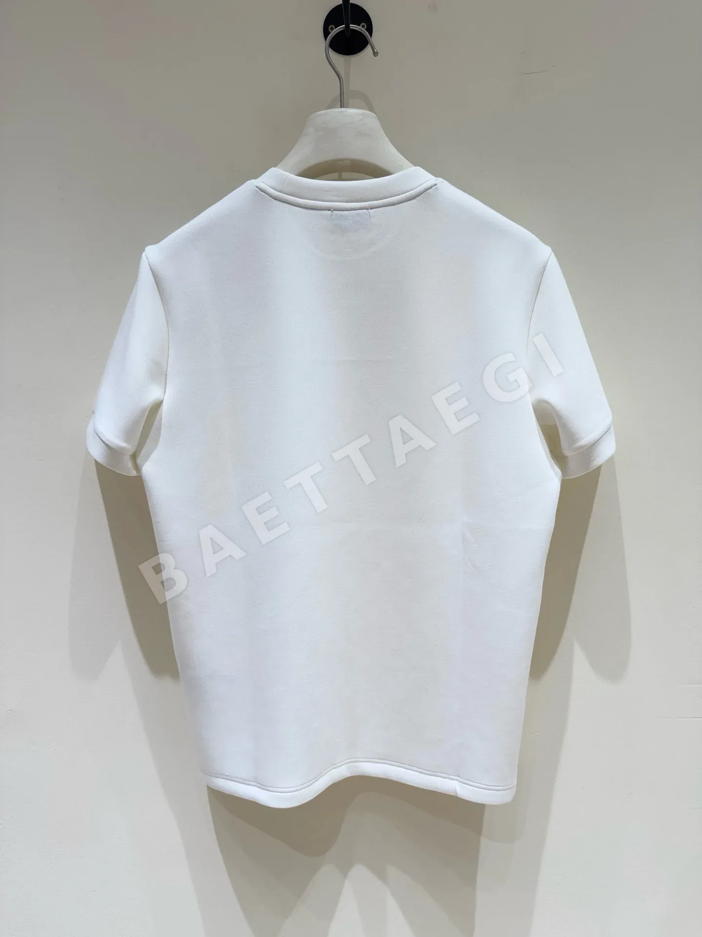 몽클레르 크루넥 반팔 티셔츠 상세 이미지 4