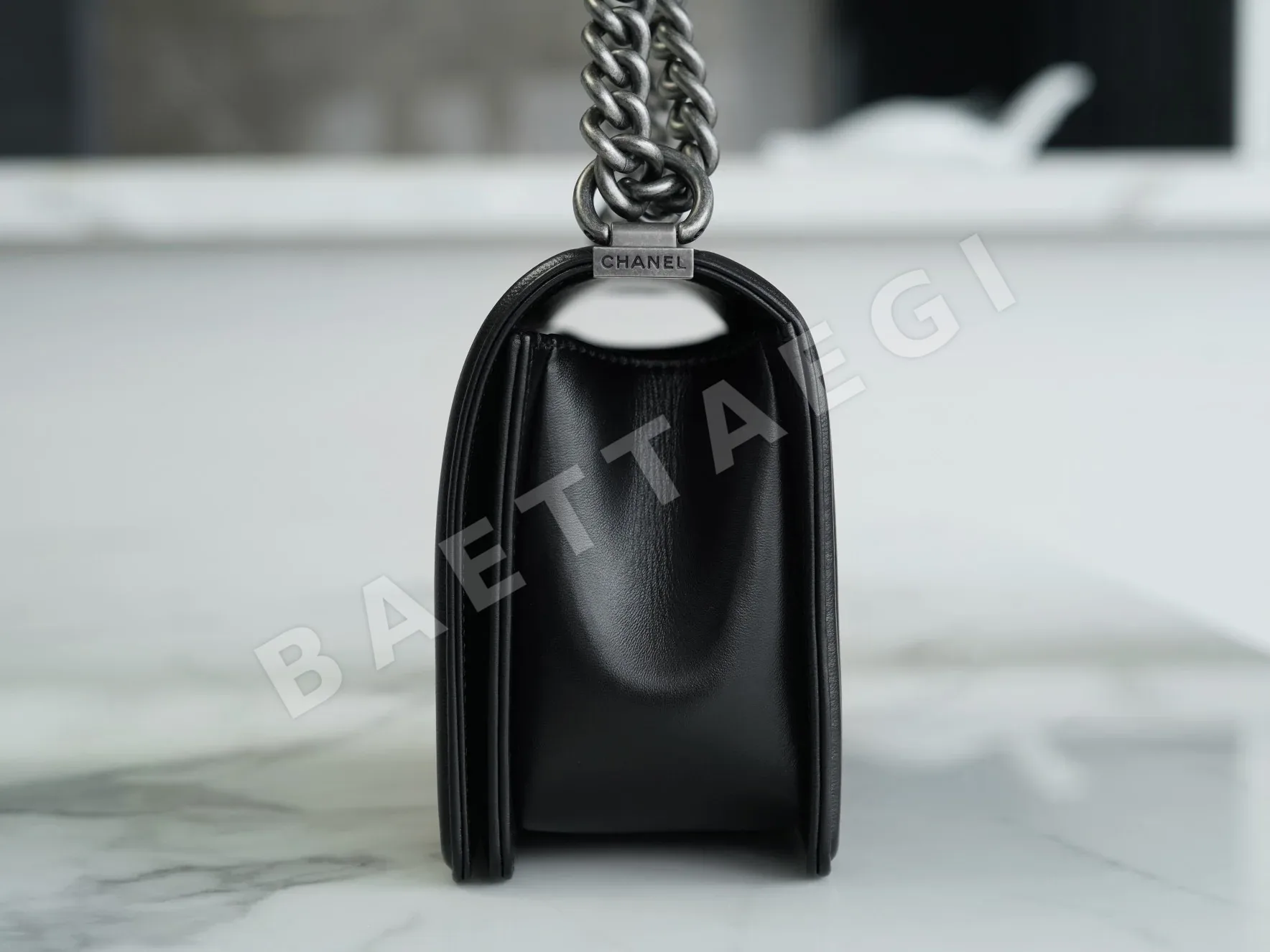 샤넬 르보이 램스킨 미디엄 가방 상세 이미지 7