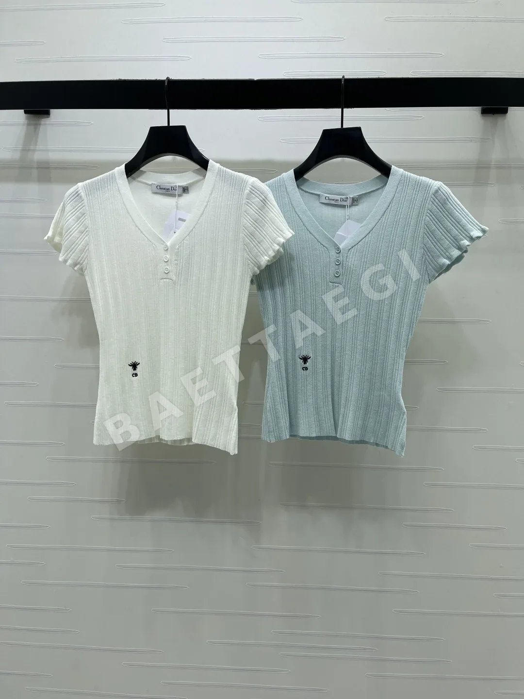 디올 V넥 골지 니트 반팔 탑 92720