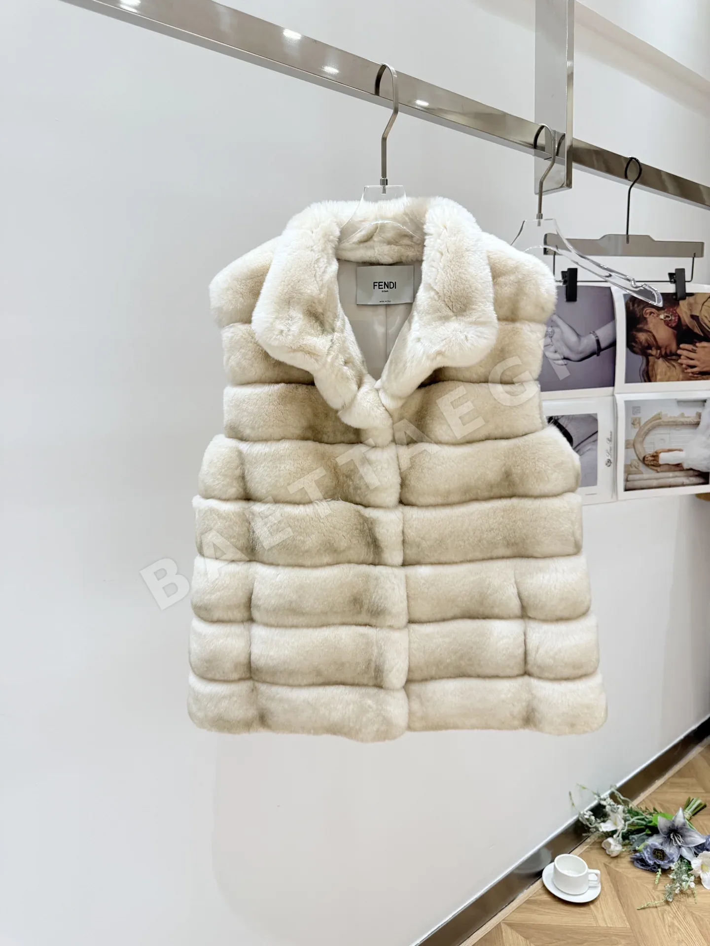 펜디 여성 알파인 렉스 래빗 조끼 상세 이미지 3