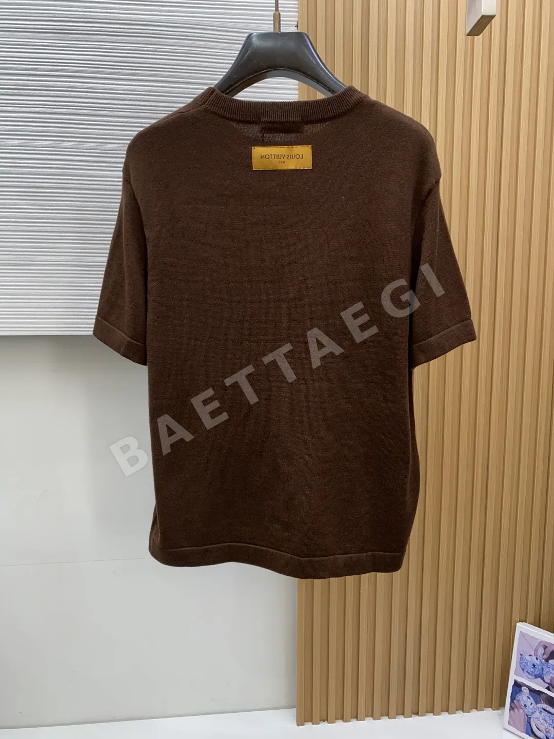 루이비통 울 크루넥 반팔 스웨터 상세 이미지 9