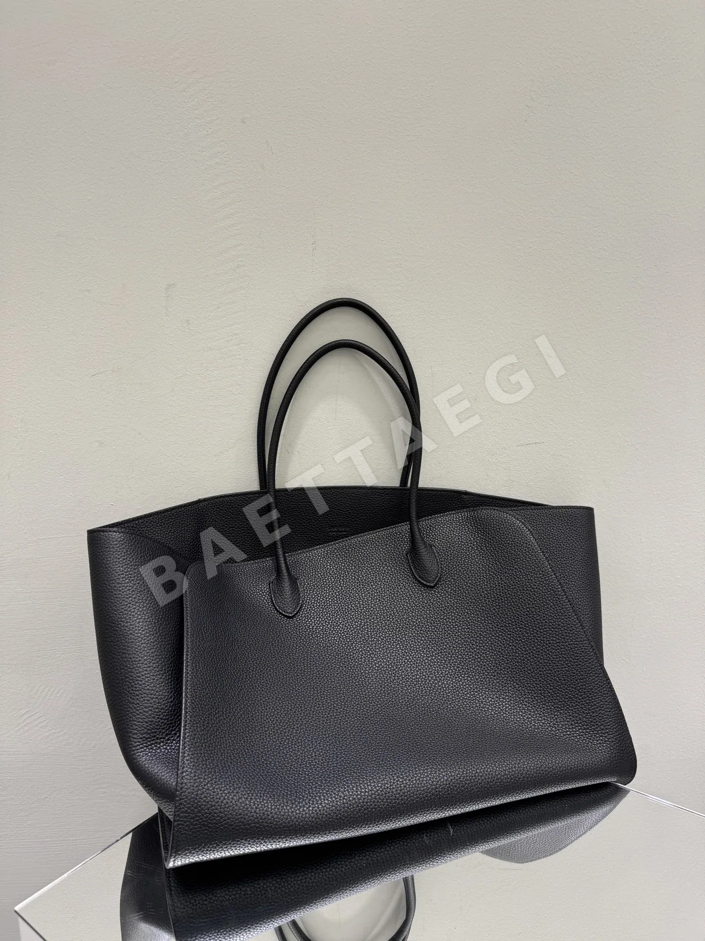 더로우 마로 17 라이치 텍스처 가죽 가방 상세 이미지 5