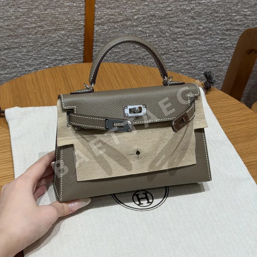 에르메스 켈리 미니 2 가죽 지갑 실버 장식 192465