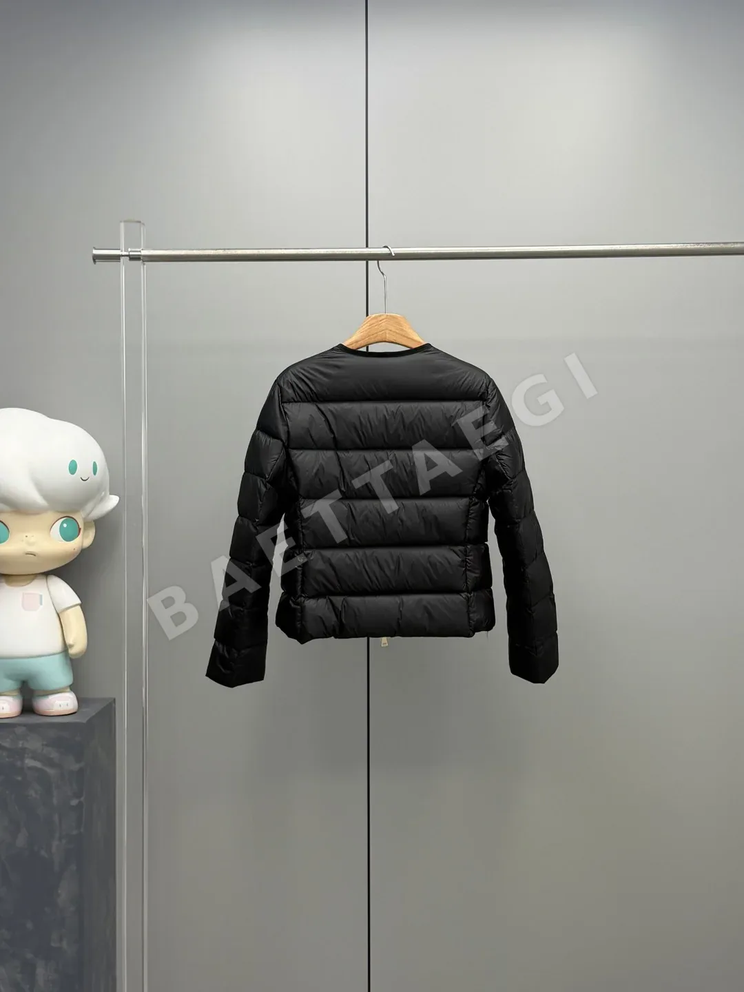 몽클레르 로렌 여성 숏 패딩 자켓 상세 이미지 9