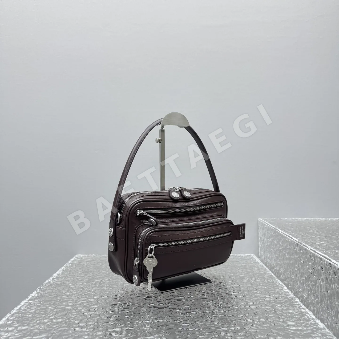 아크네스튜디오 카메로 스몰 143204 가방 Bag 상세 이미지 17