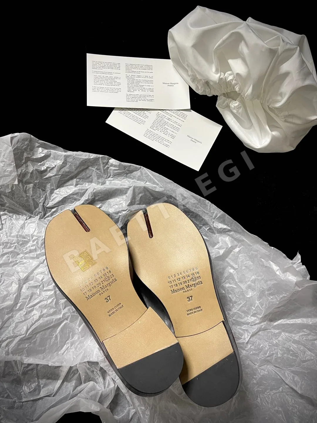 마르지엘라 스플릿 핑거 레더 메리제인 9165 상세 이미지 9