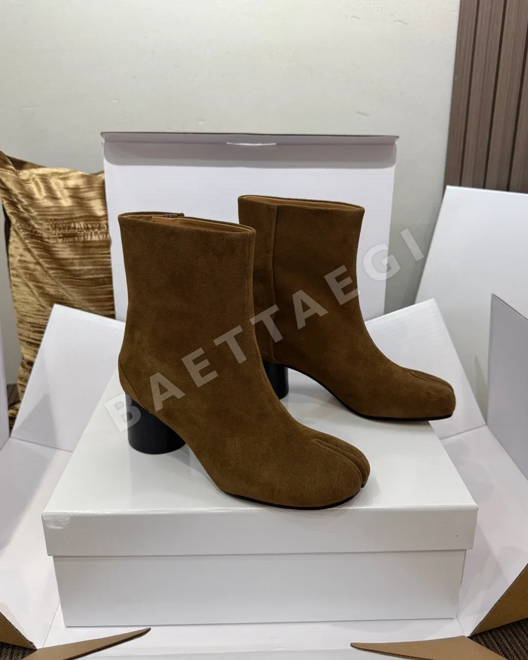 마르지엘라 타비 레더 앵클 부츠 상세 이미지 4