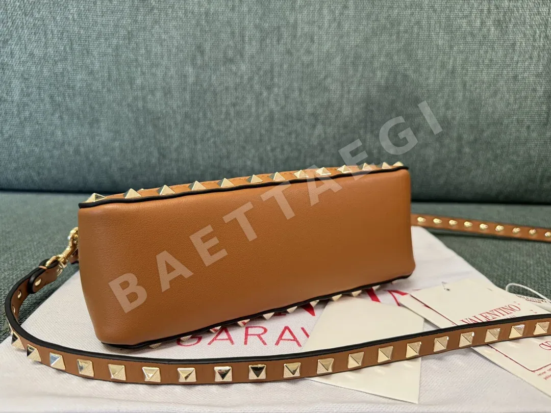 발렌티노 가라바니 락스터드 0 라피아 카프스킨 크로스백 레플리카 상세 이미지 6