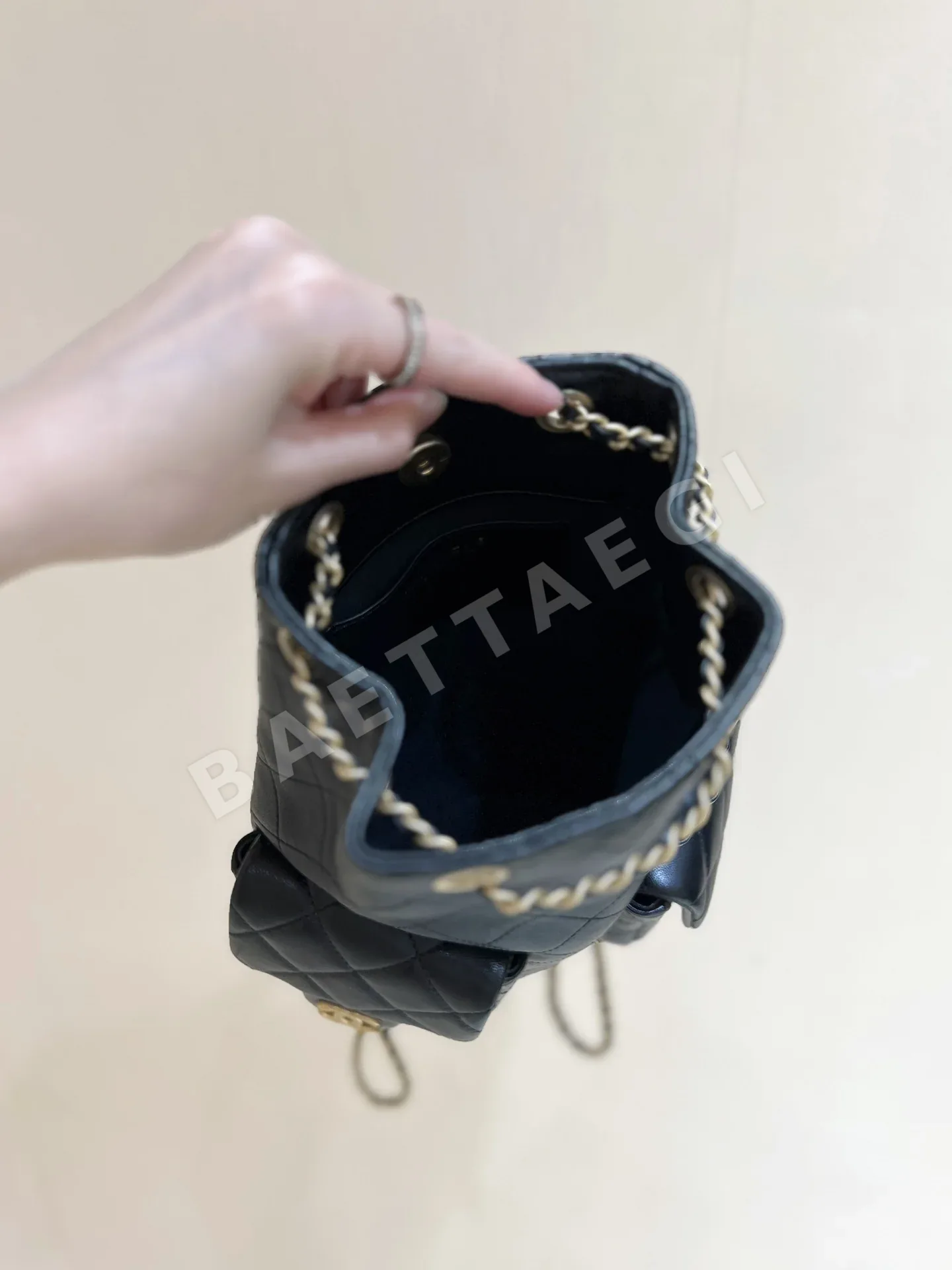 샤넬 25C 더블 포켓 양가죽 백팩 AS5310 상세 이미지 8