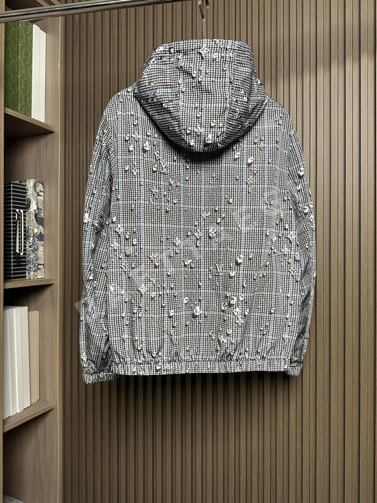 루이비통 컬렉션 후드 리버서블 재킷 19365 Louis Vuitton 상세 이미지 3